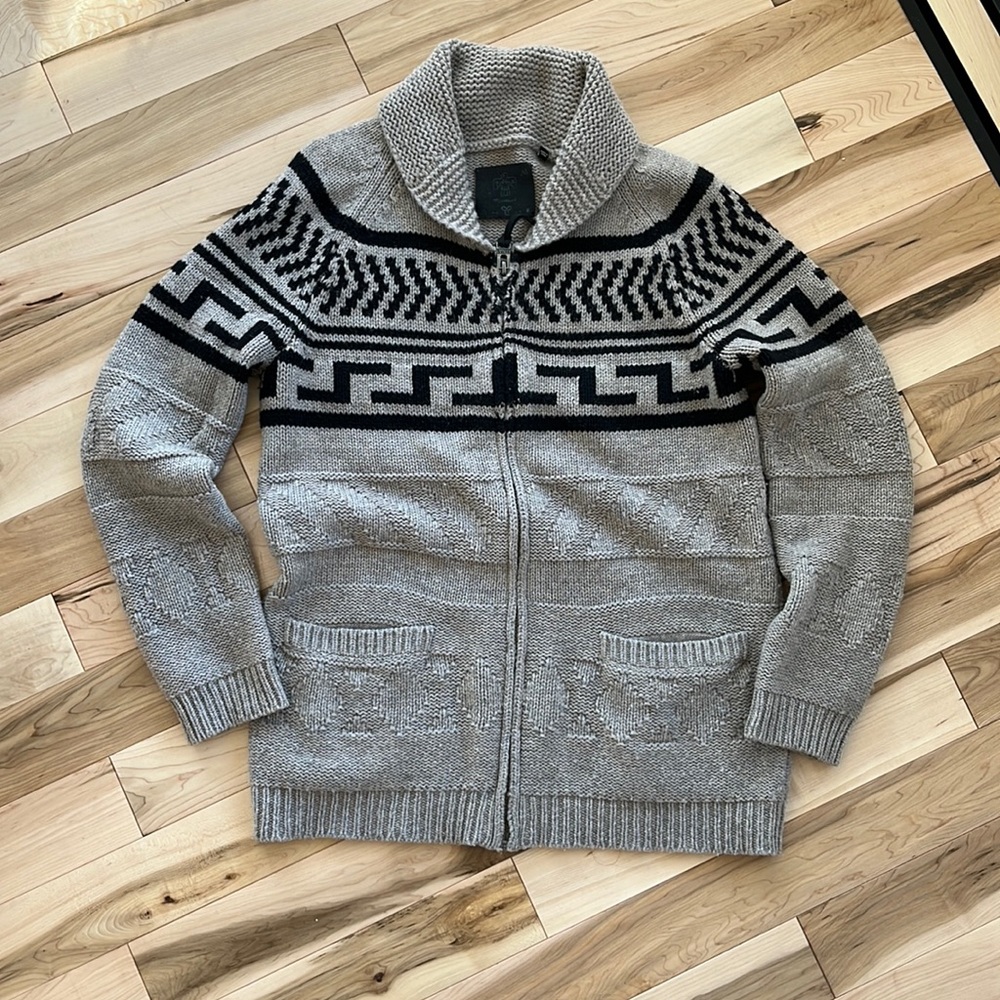 TNA lambs wool sweater